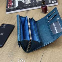 Dámska peňaženka Gregorio LN-107 z prírodnej kože v modrej farbe s horizontálnou orientáciou a ochranou RFID 